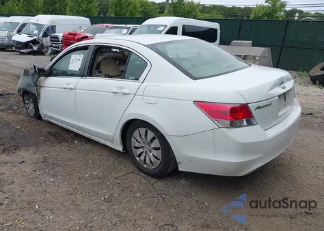 2010 Honda Accord 2.4 Lx z USA, uszkodzony, nr VIN 1HGCP2F36AA066832